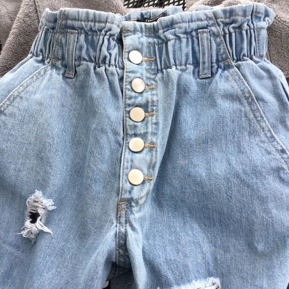 Forever 21 Size 29 High Rise Paperbag Ripped Destroyed Mom Jeans Button Fly - Picture 7 of 9